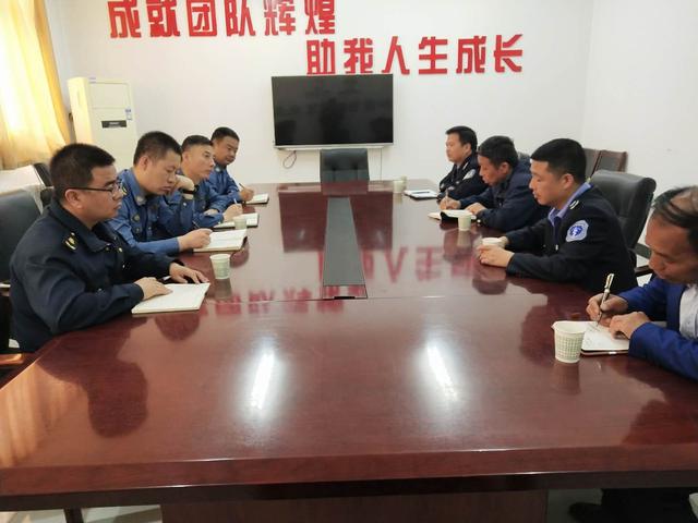 潼关县公安局港口派出所组织召开治安乱点治理座谈会