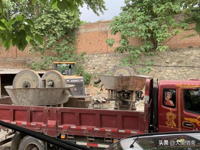 潼关县多部门联合打击取缔非法“三小”