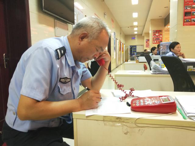 潼关车管：延时服务常态化  便民利民暖人心