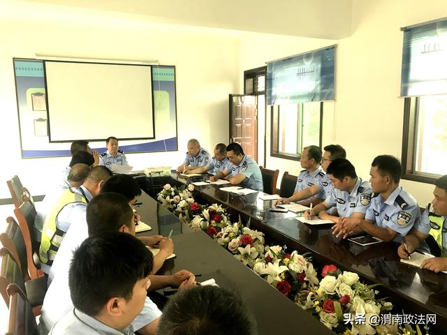 潼关交警大队车管所送教下基层，推进老旧高排放机动车报废工作（图）