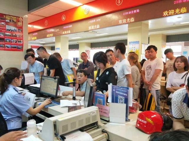 潼关车管: 不忘初心为人民  多措并举迎高峰