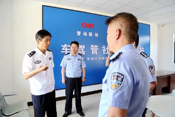 渭南市交警支队支队长闫丰胜一行来潼检查g310国道隐患路段排查治理