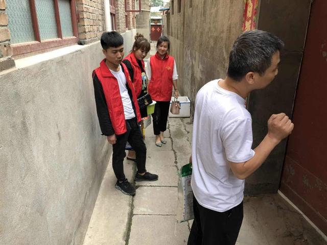 潼关：关爱老党员 从你我做起