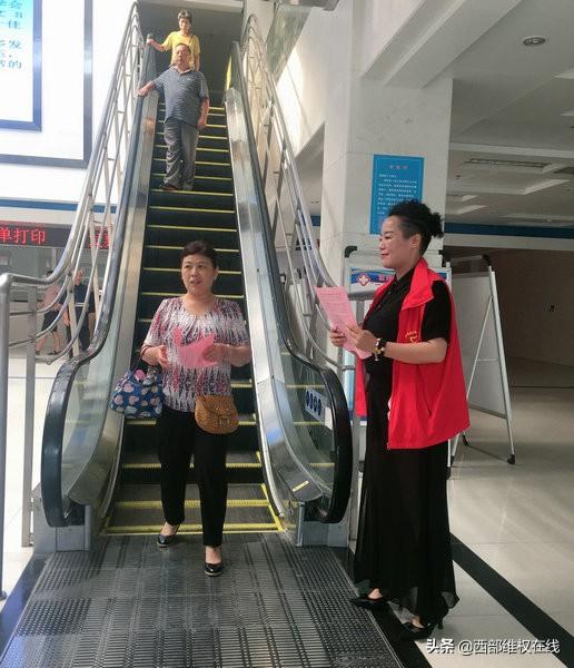 潼关县人民医院开展6.26国际禁毒日宣传活动（组图）