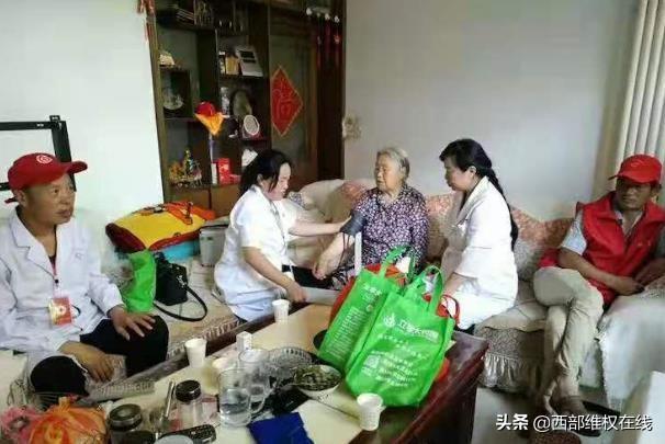 潼关县刘永生志愿服务队“上门服务 奉献爱心”