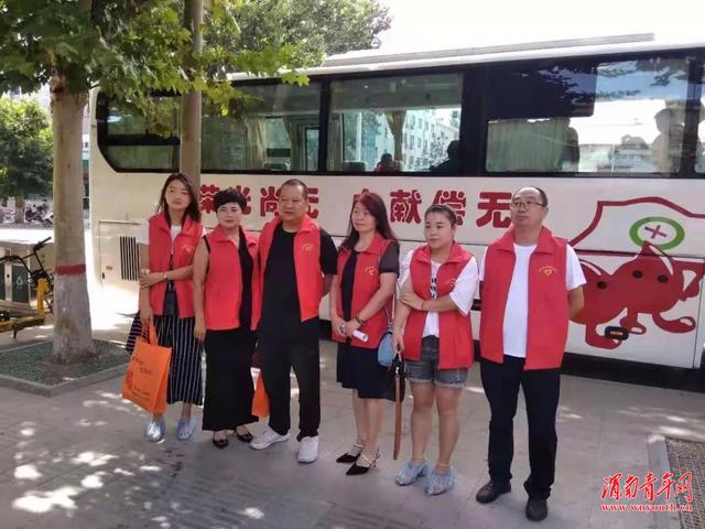 潼关县开展“无偿献血 党员先行”公益活动