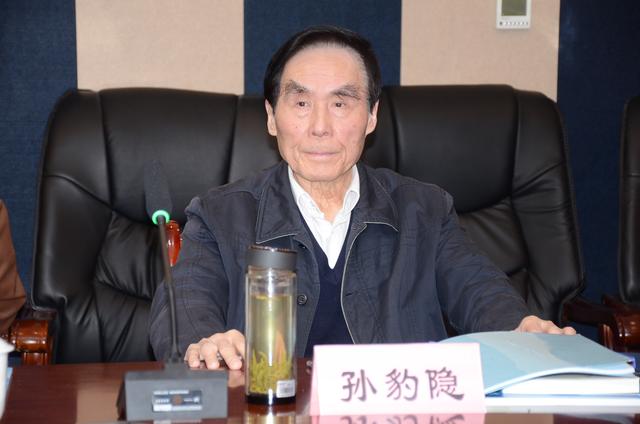 潼关县文化和旅游局召开大型秦腔现代戏《秦岭山下白玉兰》研讨会（组图）