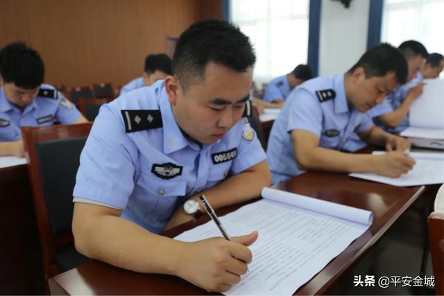 潼关县公安局举行全警实战大练兵第五次理论知识测试
