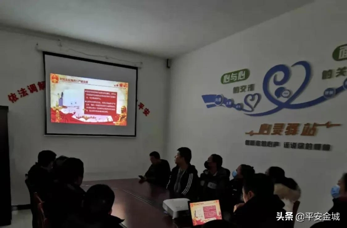 潼关县公安局积极开展开展第七个“国家宪法日”宣传活动