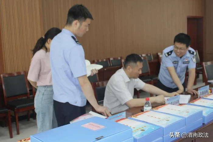 省第五指导组来潼关县指导检查政法队伍教育整顿工作（组图）