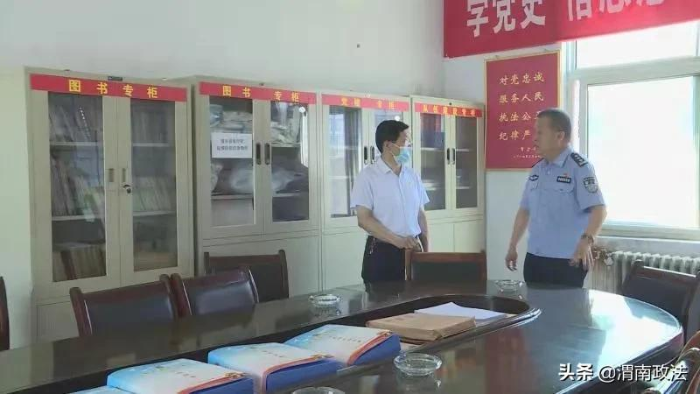 潼关县委副书记、政法委书记唐娴深入一线督导检查疫情防控工作
